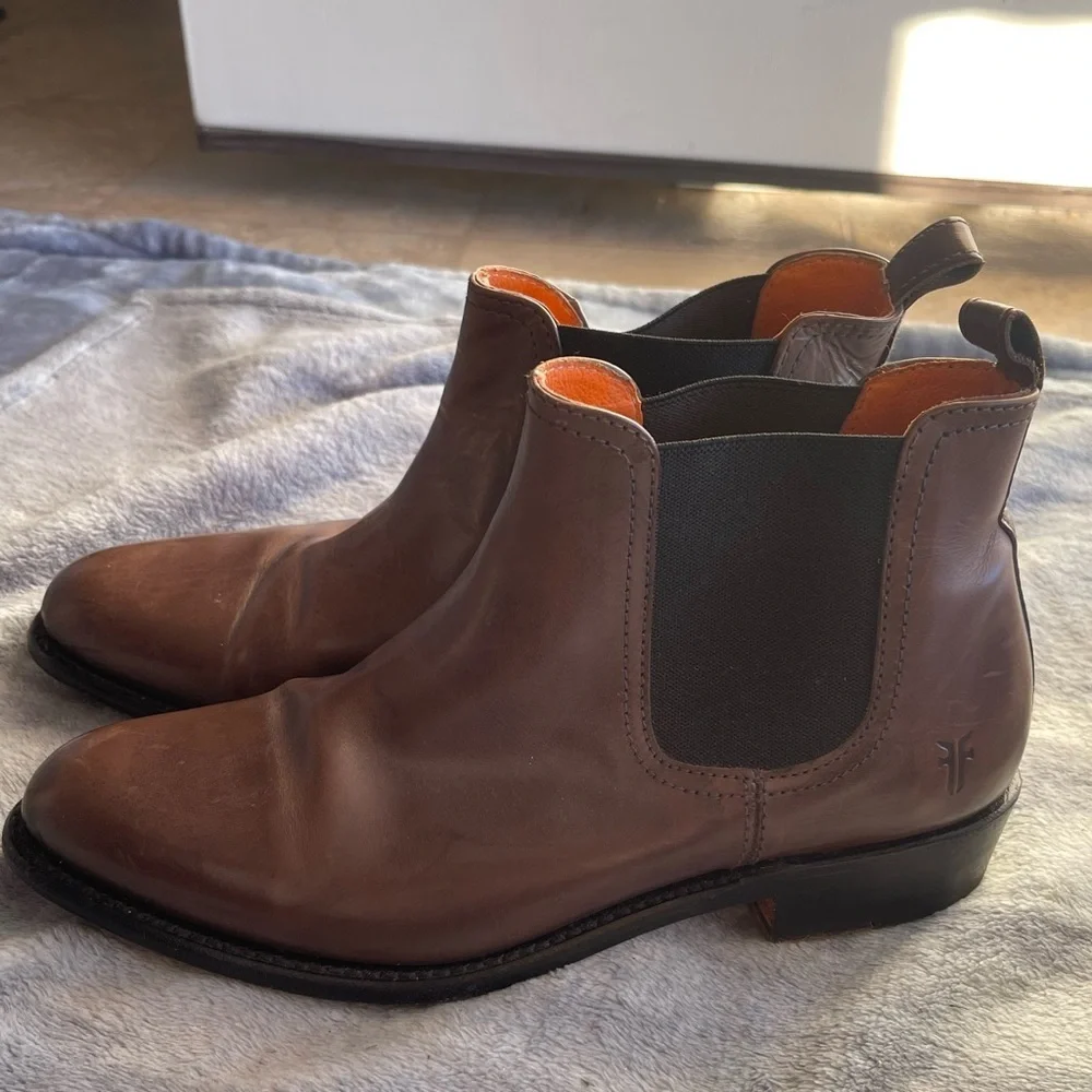 Frye Dorado Chelsea brown leather ankle boots